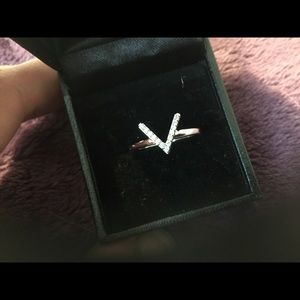 925 / Sterling Silver Diamond Ring